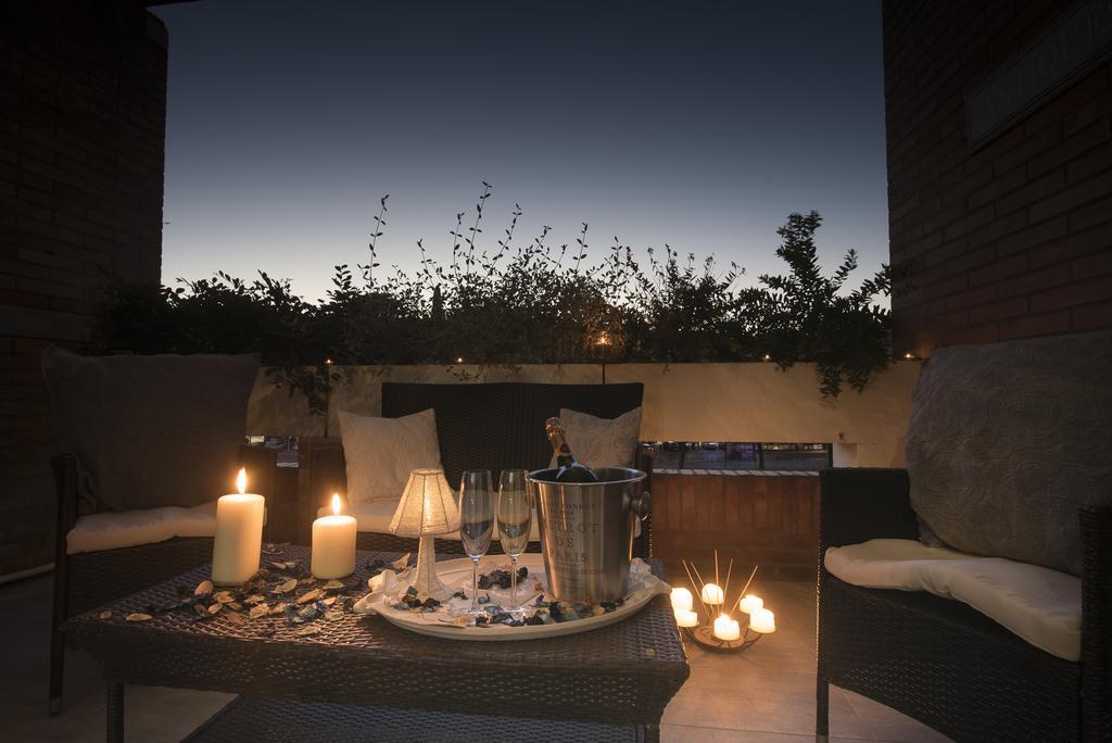 Romantic House Exterior foto